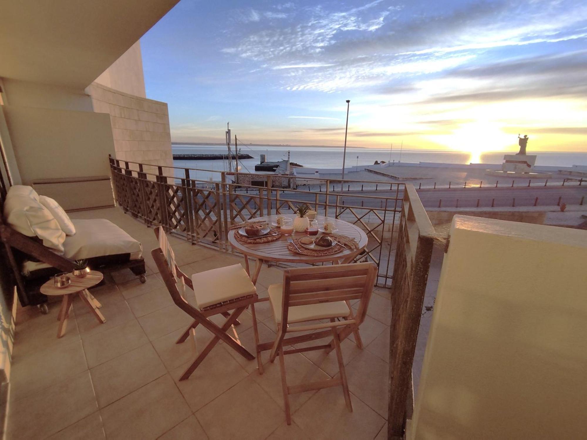 Potato Beach Apartment At Beach Front & Sea View Lagos Luaran gambar